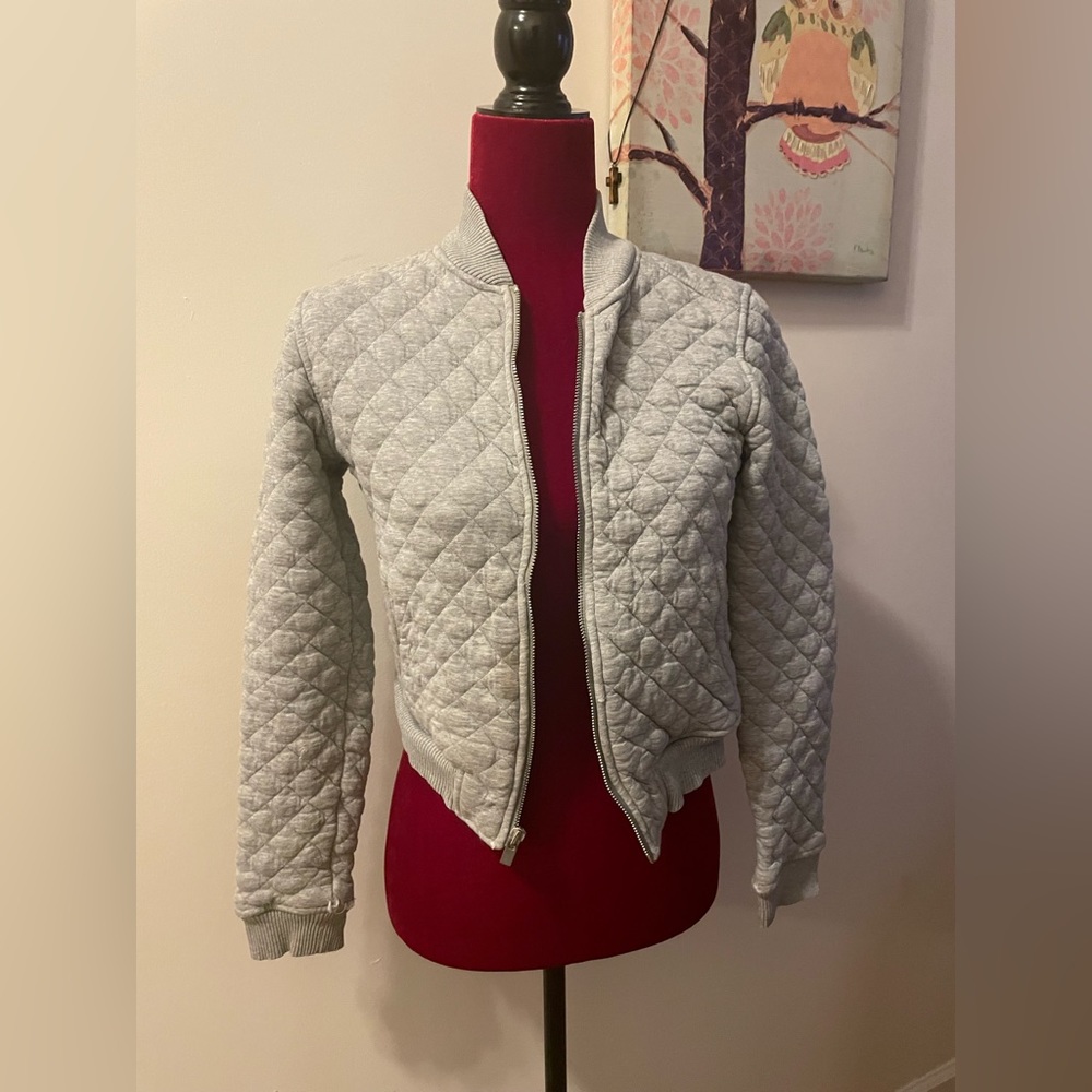 Pleated Light Grey Gap Fashion or Fall Jacket